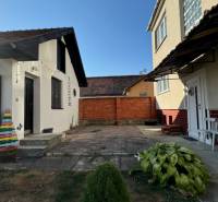 Lovce Family house Rent reality Zlaté Moravce