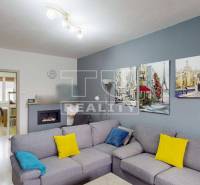 Velušovce Three bedroom apartment Sale reality Topoľčany