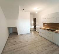 Zlaté Klasy Three bedroom apartment Sale reality Dunajská Streda