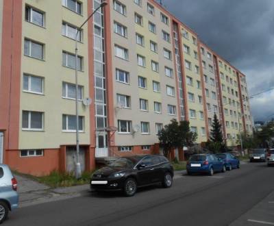 Searching for Three bedroom apartment, Three bedroom apartment, Sásová