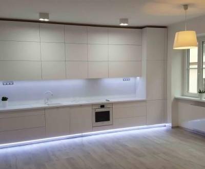 Rent Three bedroom apartment, Three bedroom apartment, Mariánska, Brat