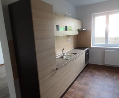 Rent Two bedroom apartment, Two bedroom apartment, Nové Zámky, Slovaki