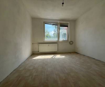 Sale Single studio, Single studio, Zlaté Moravce, Slovakia