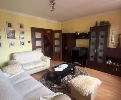 Sale Three bedroom apartment, Three bedroom apartment, Poľná, Banská B