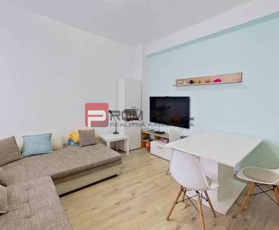 Sale Two bedroom apartment, Two bedroom apartment, Pionierska 2, Brati