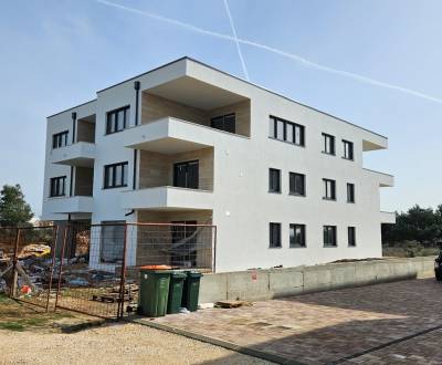 CROATIA - Apartments in newbuilding - PRIVLAKA
