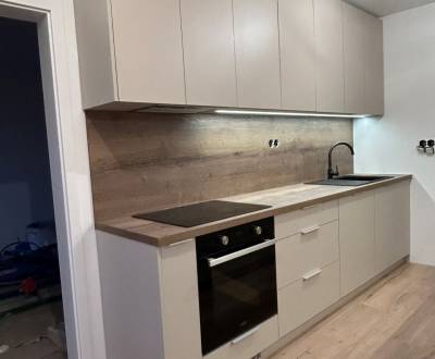 Sale Three bedroom apartment, Three bedroom apartment, Tematínska, Nov