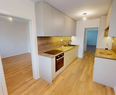 Sale Three bedroom apartment, Three bedroom apartment, Tematínska, Nov