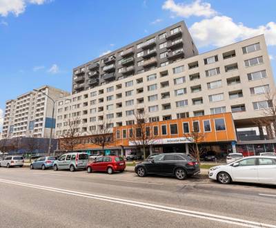 Sale Garage, Garage, Budatínska, Bratislava - Petržalka, Slovakia