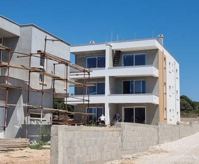 CROATIA - Apartments with garden or roof terrace, MANDRE, PAG