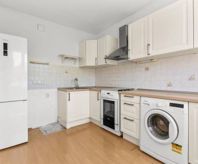 Sale Two bedroom apartment, Two bedroom apartment, Adámiho, Bratislava