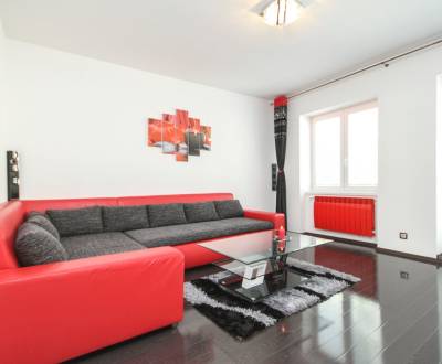 Sale Two bedroom apartment, Two bedroom apartment, 28. októbra, Trenčí