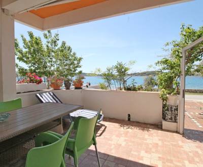 CROATIA - House with 6 apartments, 1st row from the sea - VODICE