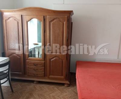 Rent One bedroom apartment, One bedroom apartment, Pekárska, Galanta, 