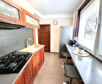 Sale Three bedroom apartment, Three bedroom apartment, Hviezdoslavova,