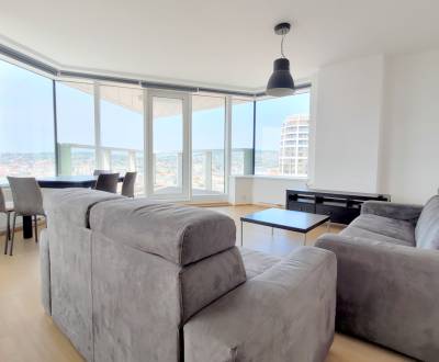 Rent Three bedroom apartment, Three bedroom apartment, Landererova, Br