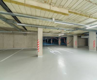 Sale Garage, Garage, Ivanská cesta, Bratislava - Ružinov, Slovakia