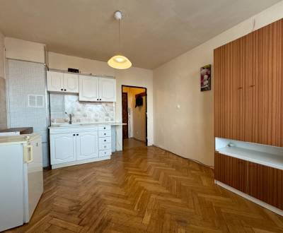 Sale Single studio, Single studio, Levice, Slovakia