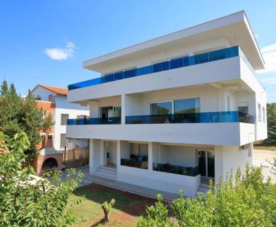 CROATIA - House with 6 apartments - BIBINJE