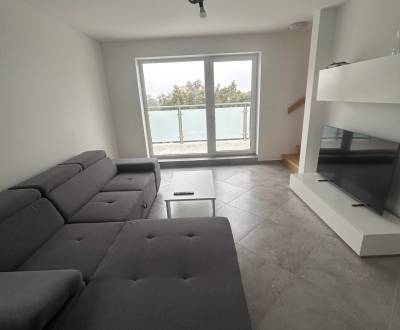 Rent Three bedroom apartment, Three bedroom apartment, Trnavská, Pezin