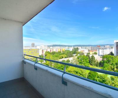 Sale Three bedroom apartment, Three bedroom apartment, Mierová, Bratis