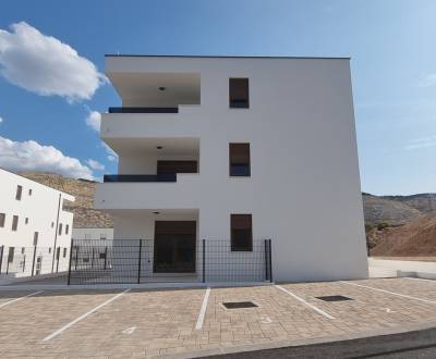 CROATIA -New 5-roomed apartments - GREBAŠTICA