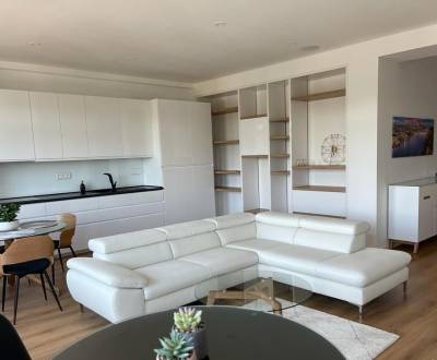 Rent Two bedroom apartment, Two bedroom apartment, Rázusovo nábrežie, 