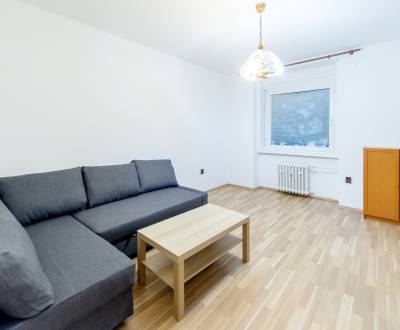 Modern, bright 1bdr apt 58 m2, great location 