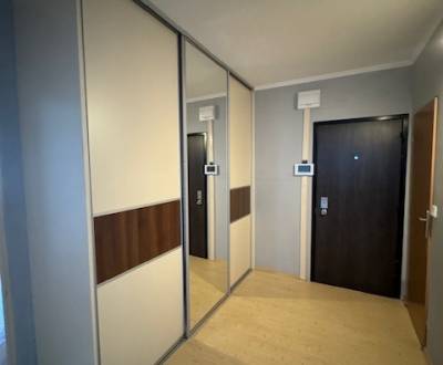 Sale Three bedroom apartment, Three bedroom apartment, Nábrežná, Nové 