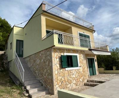 CROATIA - Family house on the Island of PRVIC, Vodice