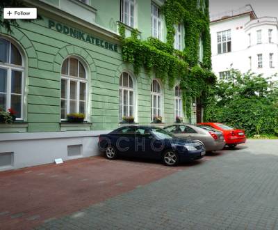 Representative offices in the center of the Old Town (70m2)