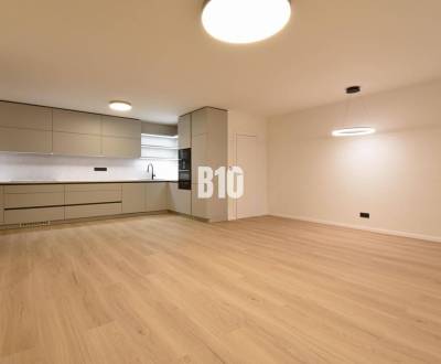 Rent Three bedroom apartment, Three bedroom apartment, Žilina, Slovaki