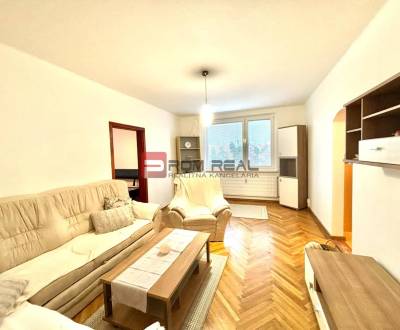 Rent Three bedroom apartment, Three bedroom apartment, Mestský Majer, 