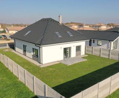 Rent Family house, Family house, Šípková, Senec, Slovakia