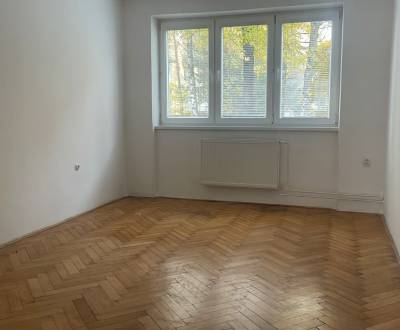 Sale Three bedroom apartment, Three bedroom apartment, Jána Martáka, M