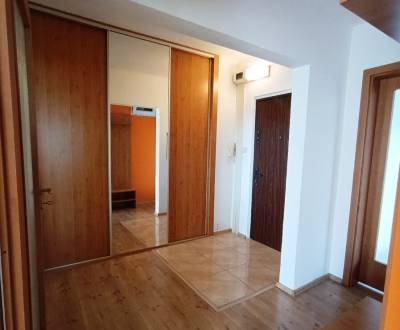 Sale Three bedroom apartment, Three bedroom apartment, Michalovce, Slo