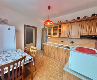 Sale Three bedroom apartment, Three bedroom apartment, SNP, Čadca, Slo