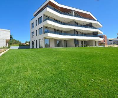 CROATIA - Modern apartments with garden - POREČ