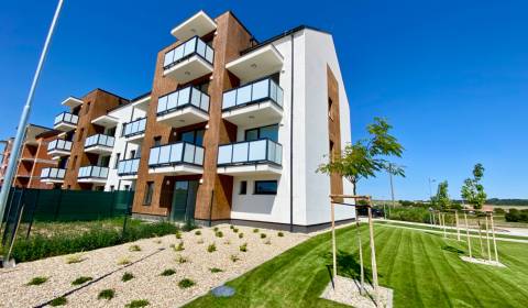 Sale Apartments building, Apartments building, Pod Ráblom, Hlohovec, S