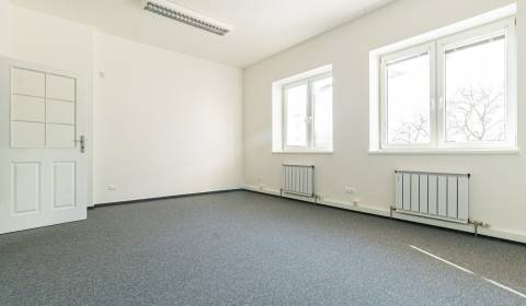  METROPOLITAN │Bright offices with parking for rent in Bratislava