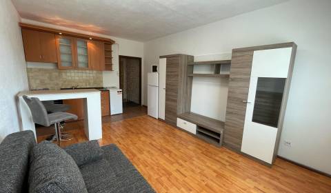 Rent Single studio, Single studio, Nové Zámky, Nové Zámky, Slovakia