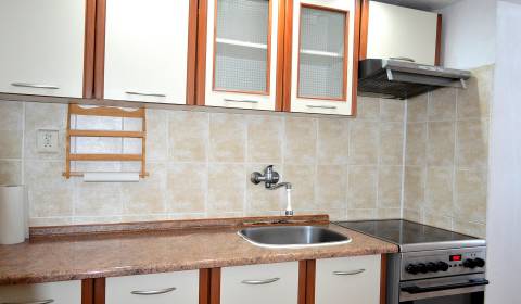 Sale Three bedroom apartment, Three bedroom apartment, SNP, Trebišov, 