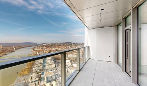 Eurovea Tower - apartment in Tower LUX part with a perfect view 