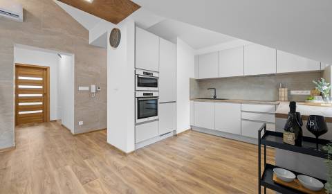 Sale Three bedroom apartment, Three bedroom apartment, Československýc