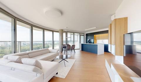 Eurovea Tower - Superior three-bedrooms apartment above the Danube 