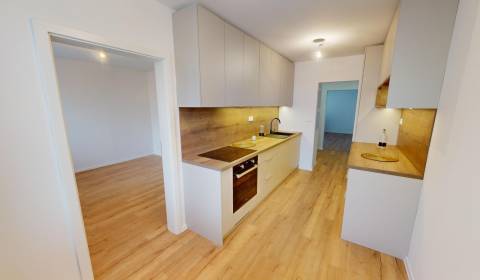 Sale Three bedroom apartment, Three bedroom apartment, Tematínska, Nov