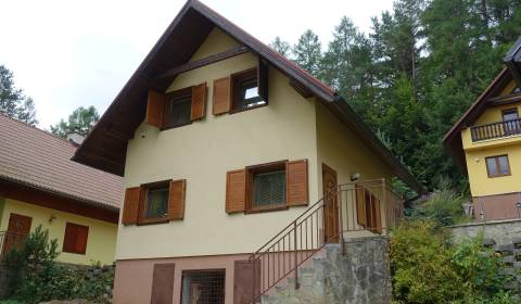 Sale Cottage, Cottage, Čertov, Púchov, Slovakia