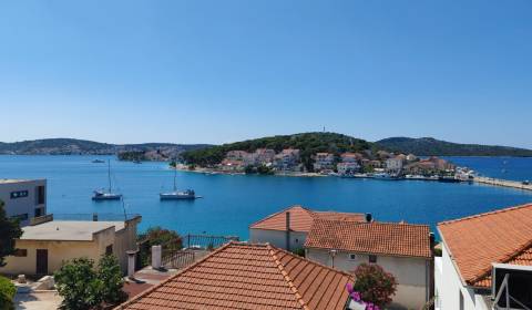 CROATIA - Apartments 70 m from the sea - ROGOZNICA