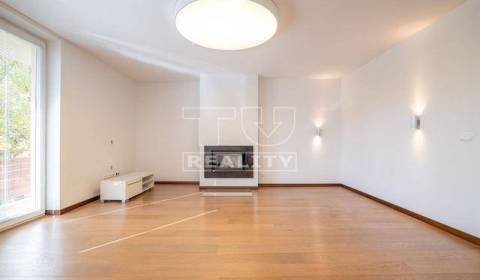 Sale Four+ bedroom apartment, Trenčín, Slovakia