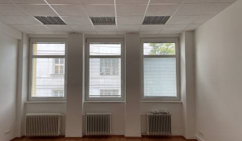 Office spaces in the city center with excellent accessibility 28-95m2